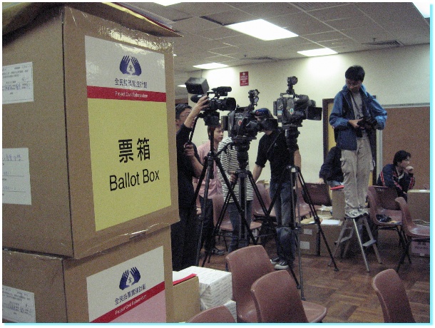 602x451 pixels (146K)