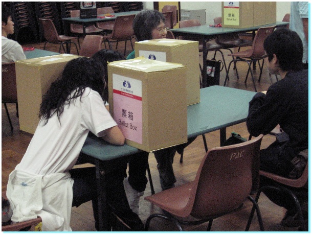 602x451 pixels (141K)