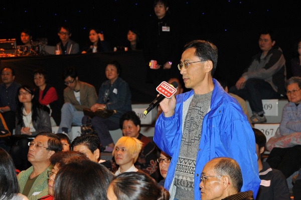 600x398 pixels (91K)