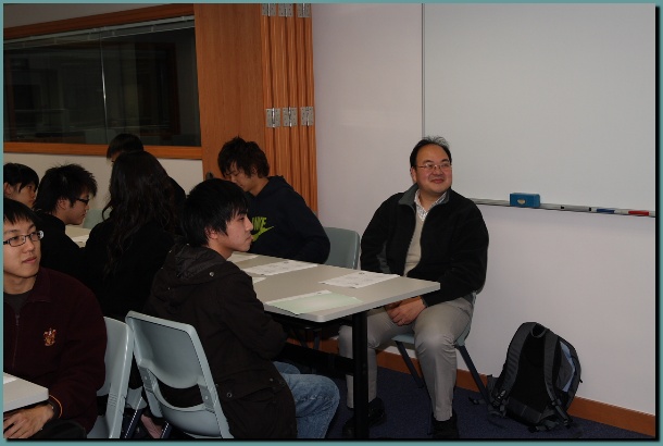 602x401 pixels (70K)