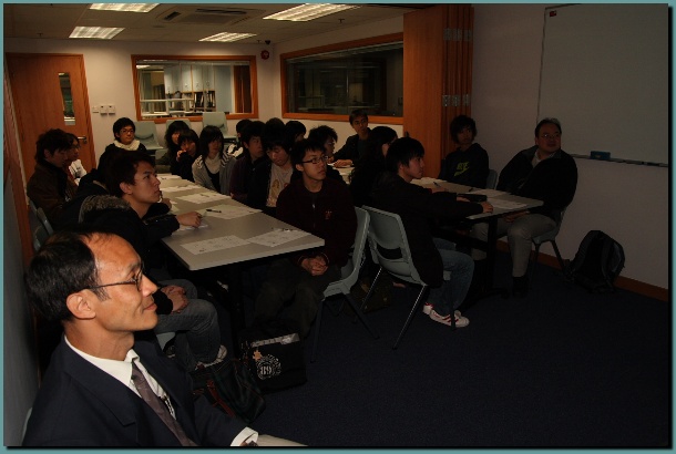 602x401 pixels (80K)